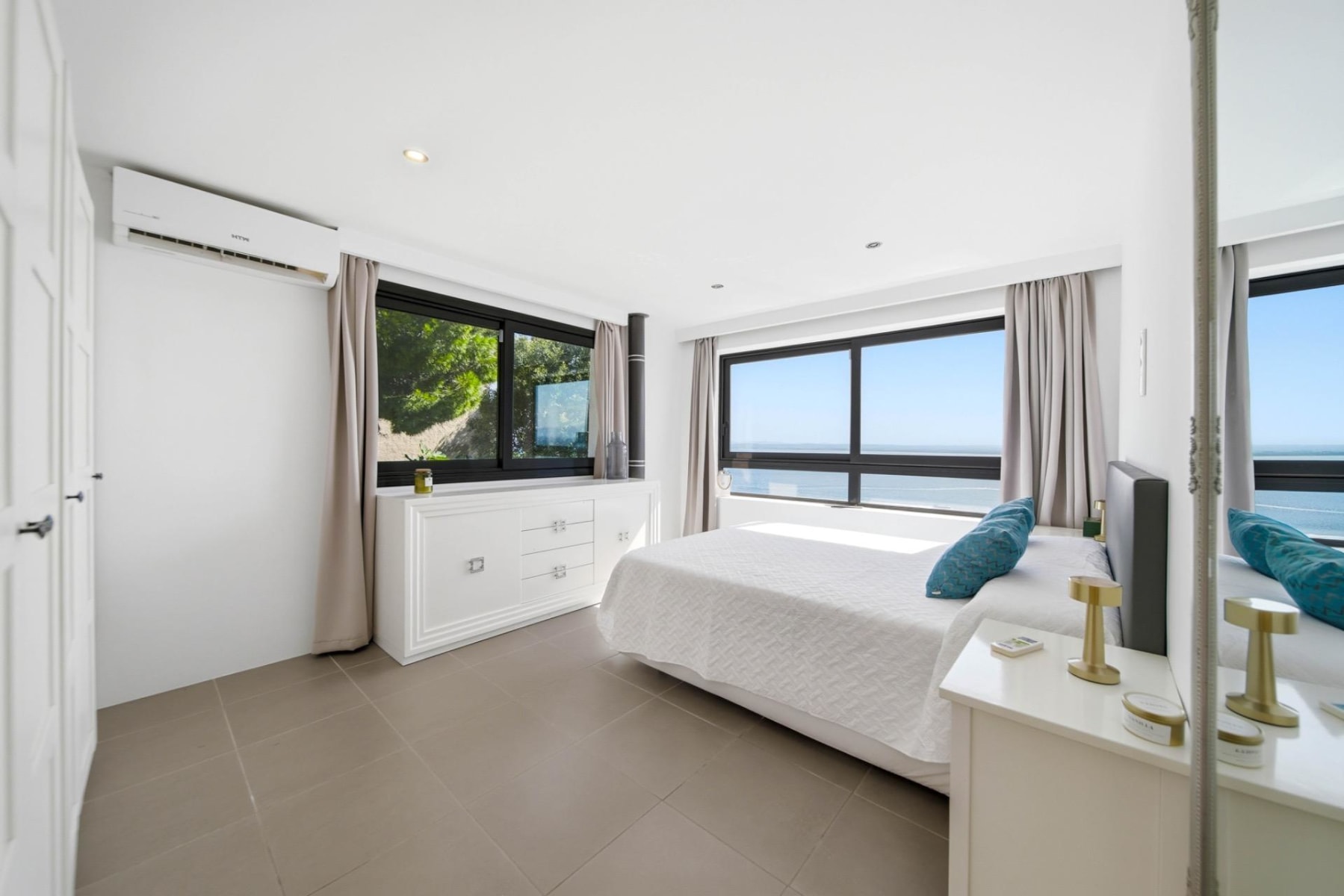 Casa en Puig Rom con vistas panorámicas a la bahía de Roses — 12