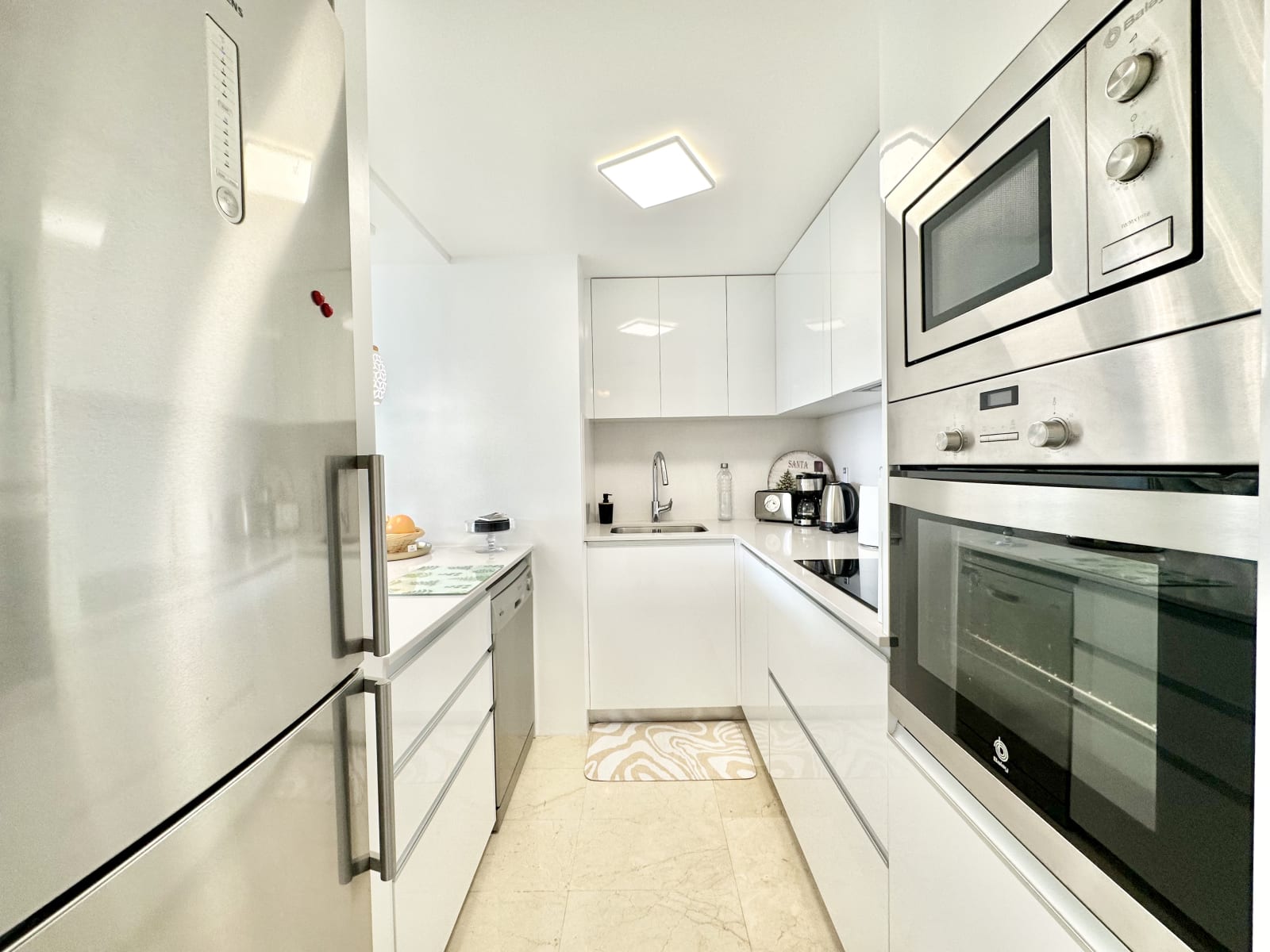 Apartamento con vistas a los canales en Empuriabrava — 22