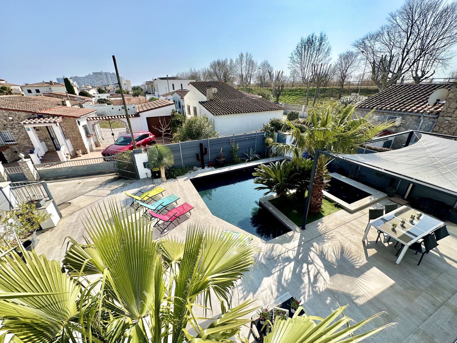 Espectacular casa con piscina en el centro de Empuriabrava — 18