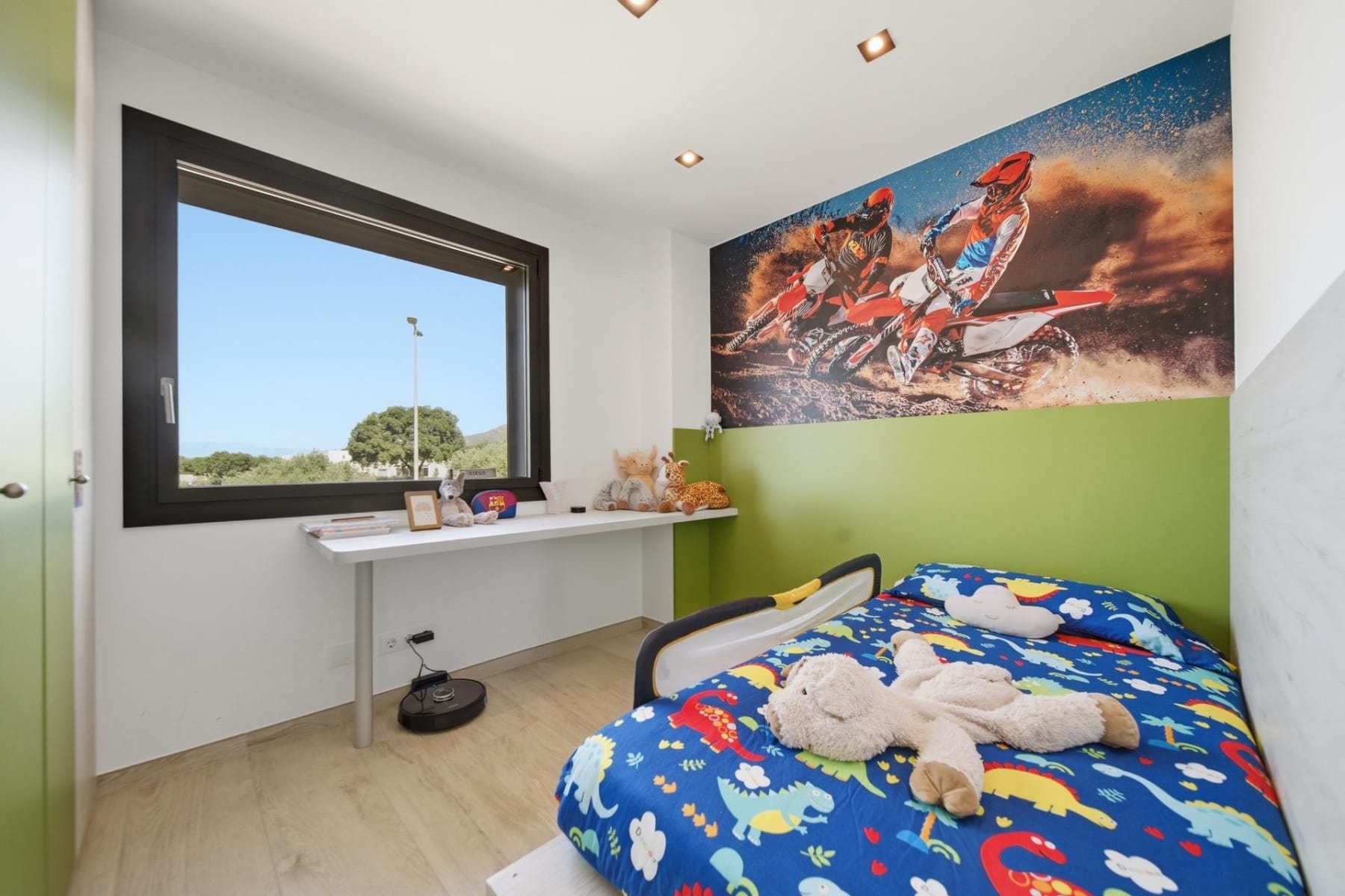 CASA CON PISCINA Y ACABADOS DE ALTA CALIDAD CON VISTAS PANORÁMICAS — 22