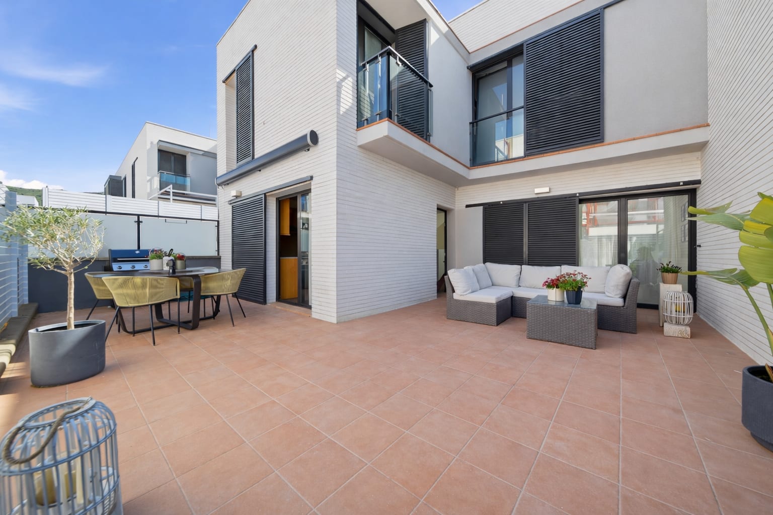 Casa en pleno centro de Roses con jardín y piscina comunitaria — 3