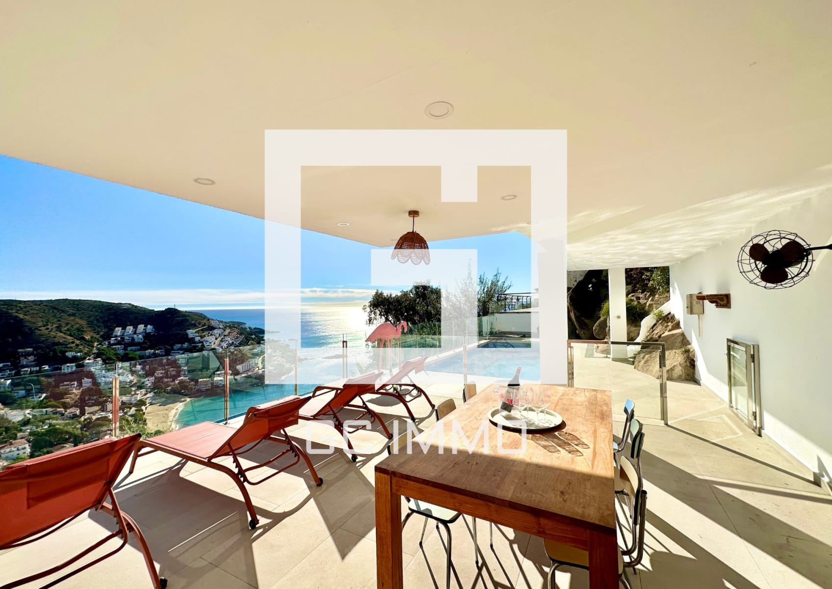 Espectacular villa en Canyelles con vistas al mar — 1