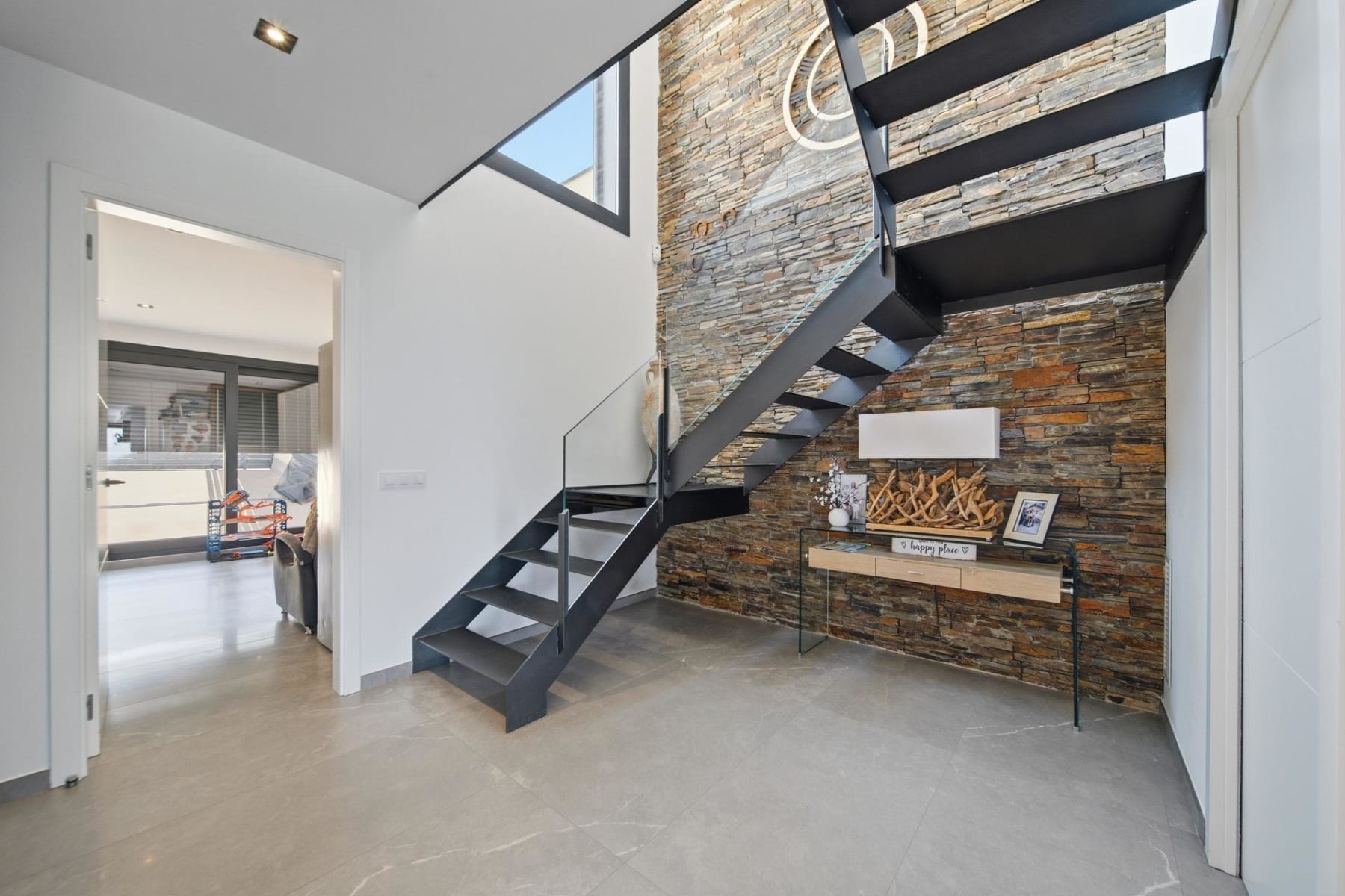 CASA CON PISCINA Y ACABADOS DE ALTA CALIDAD CON VISTAS PANORÁMICAS — 19