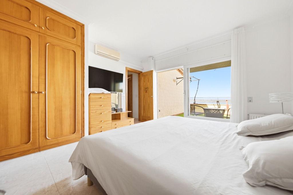 Casa con piscina con vistas panorámicas a la bahía de roses  — 25