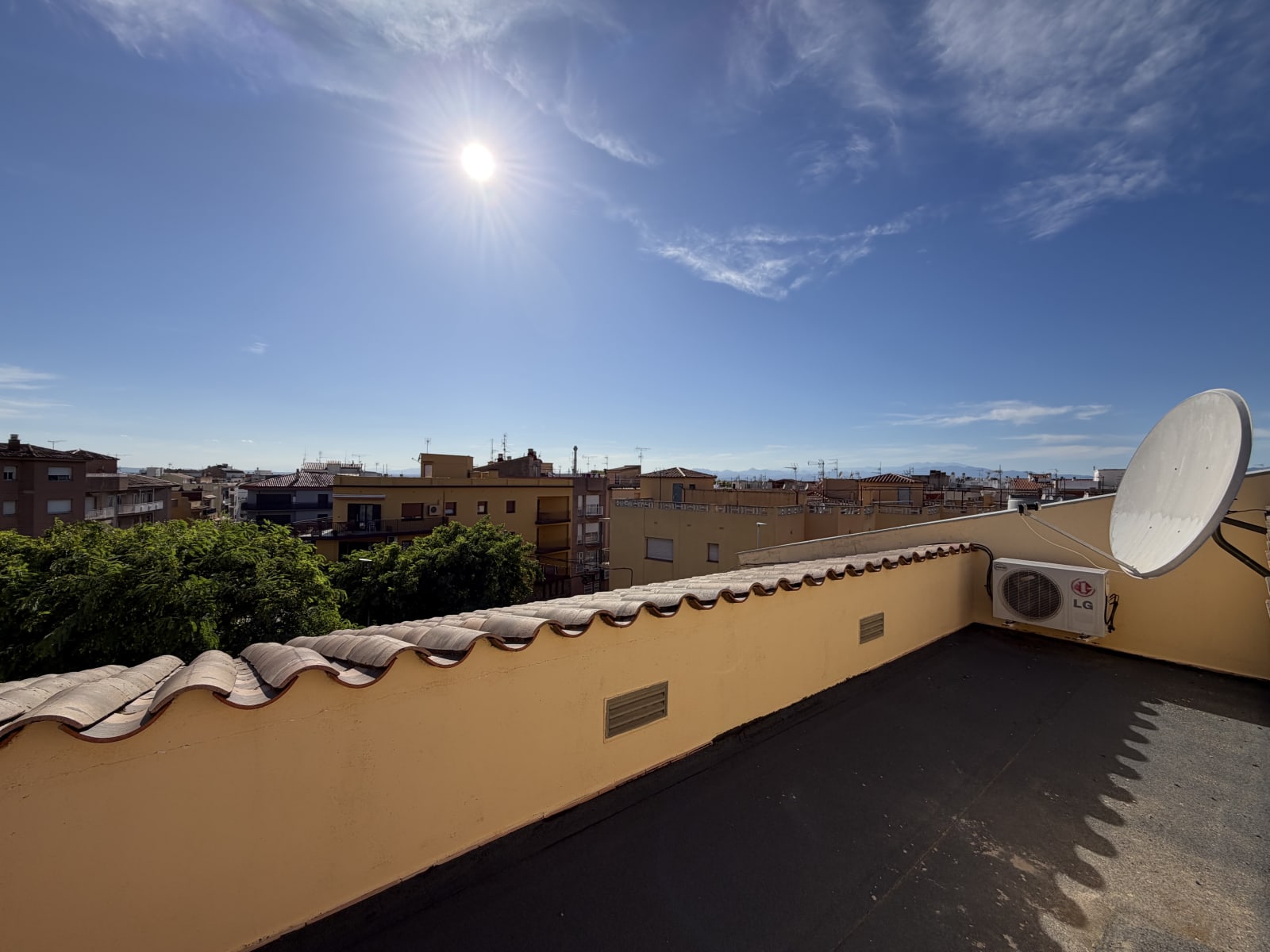 Piso reformado con gran espacio exterior en el centro de Roses — 39
