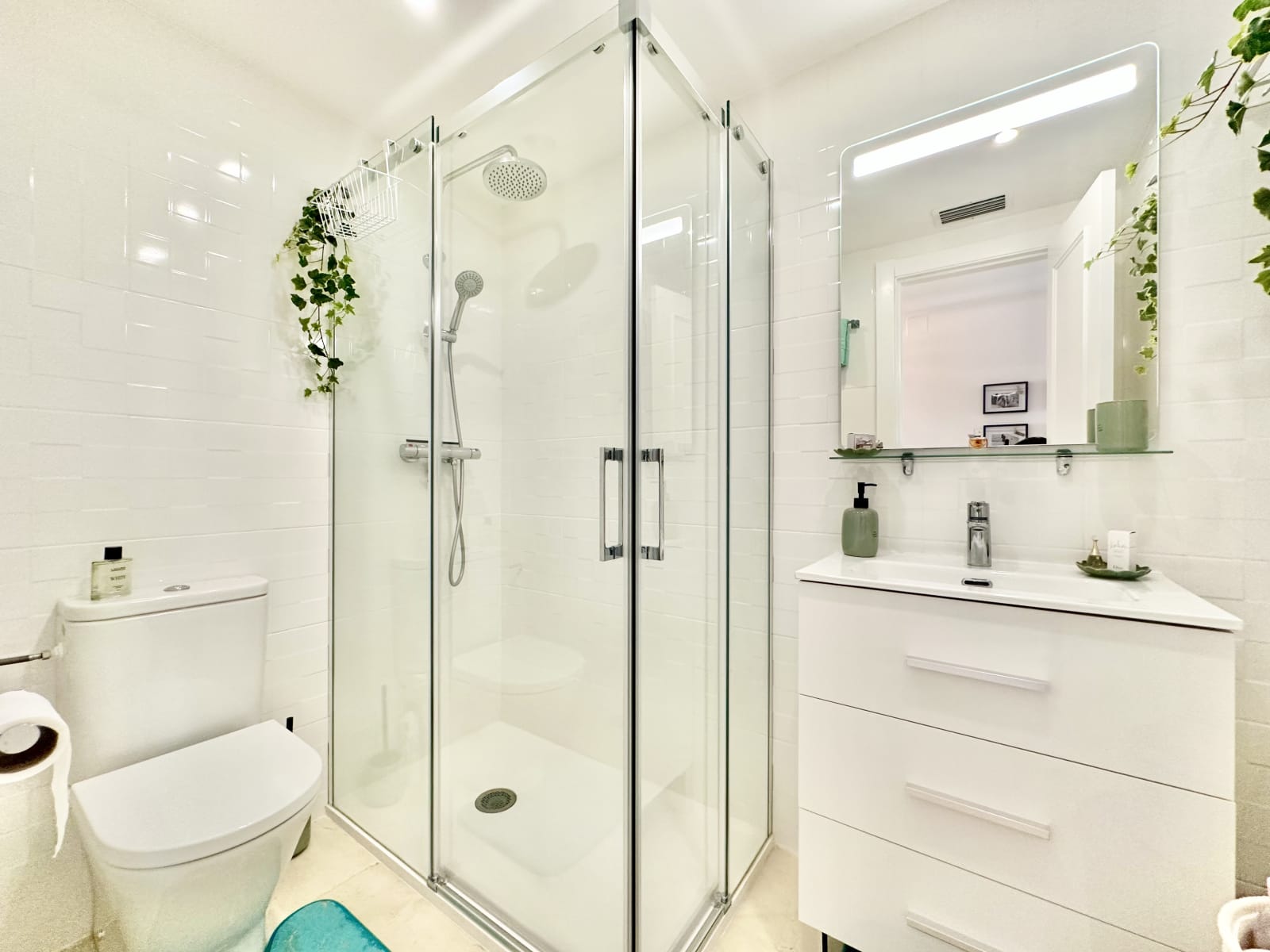 Apartamento con vistas a los canales en Empuriabrava — 26