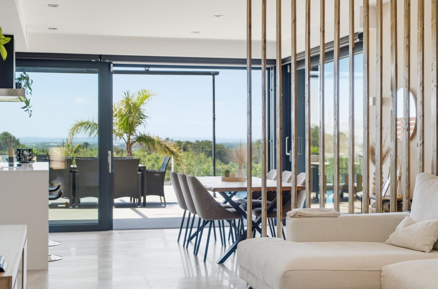 CASA CON PISCINA Y ACABADOS DE ALTA CALIDAD CON VISTAS PANORÁMICAS — 38