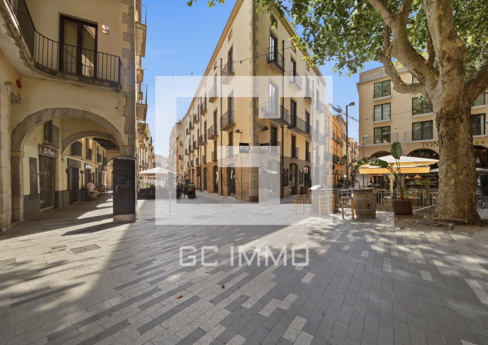 Edificio en venta en Figueres — 1