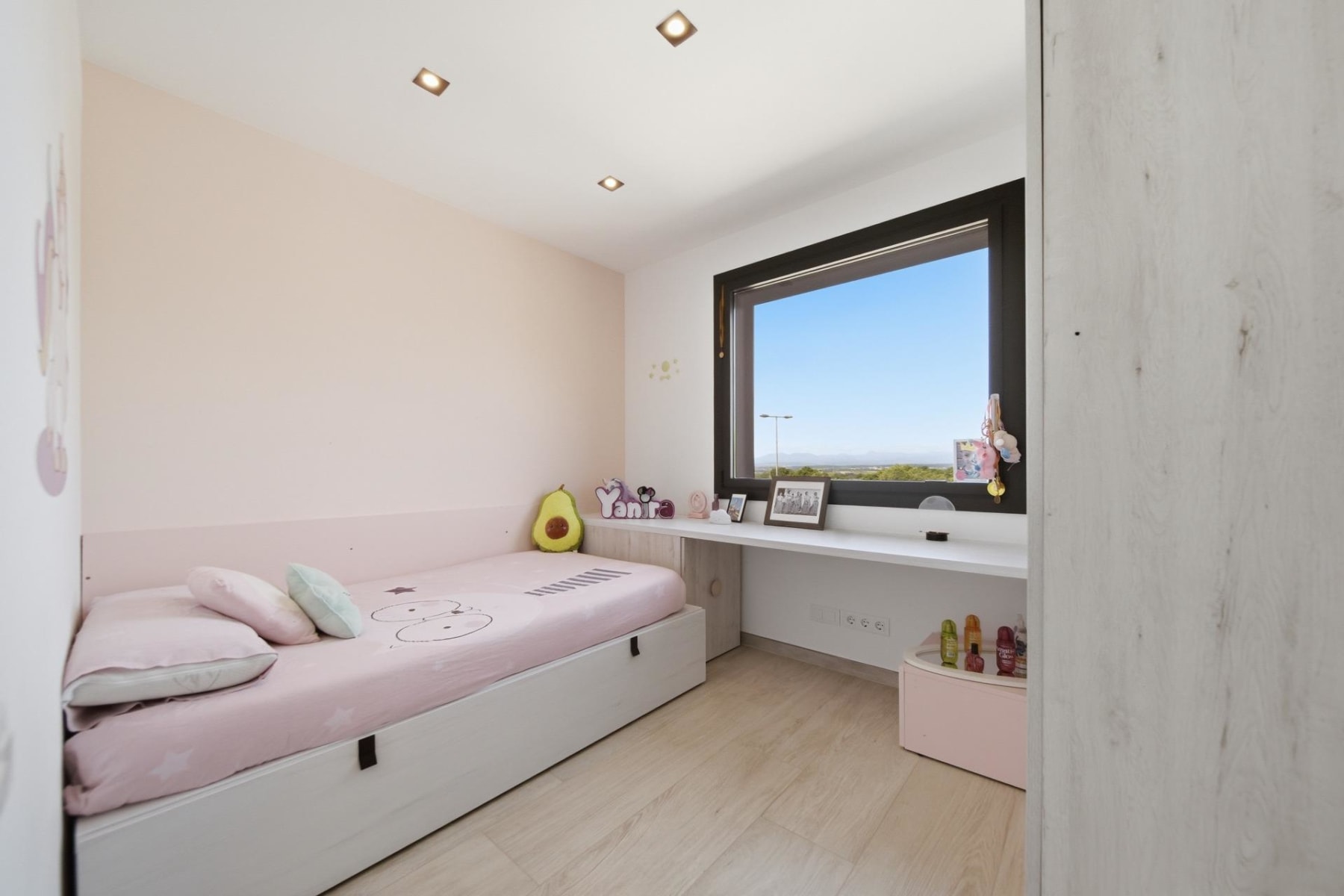 CASA CON PISCINA Y ACABADOS DE ALTA CALIDAD CON VISTAS PANORÁMICAS — 23