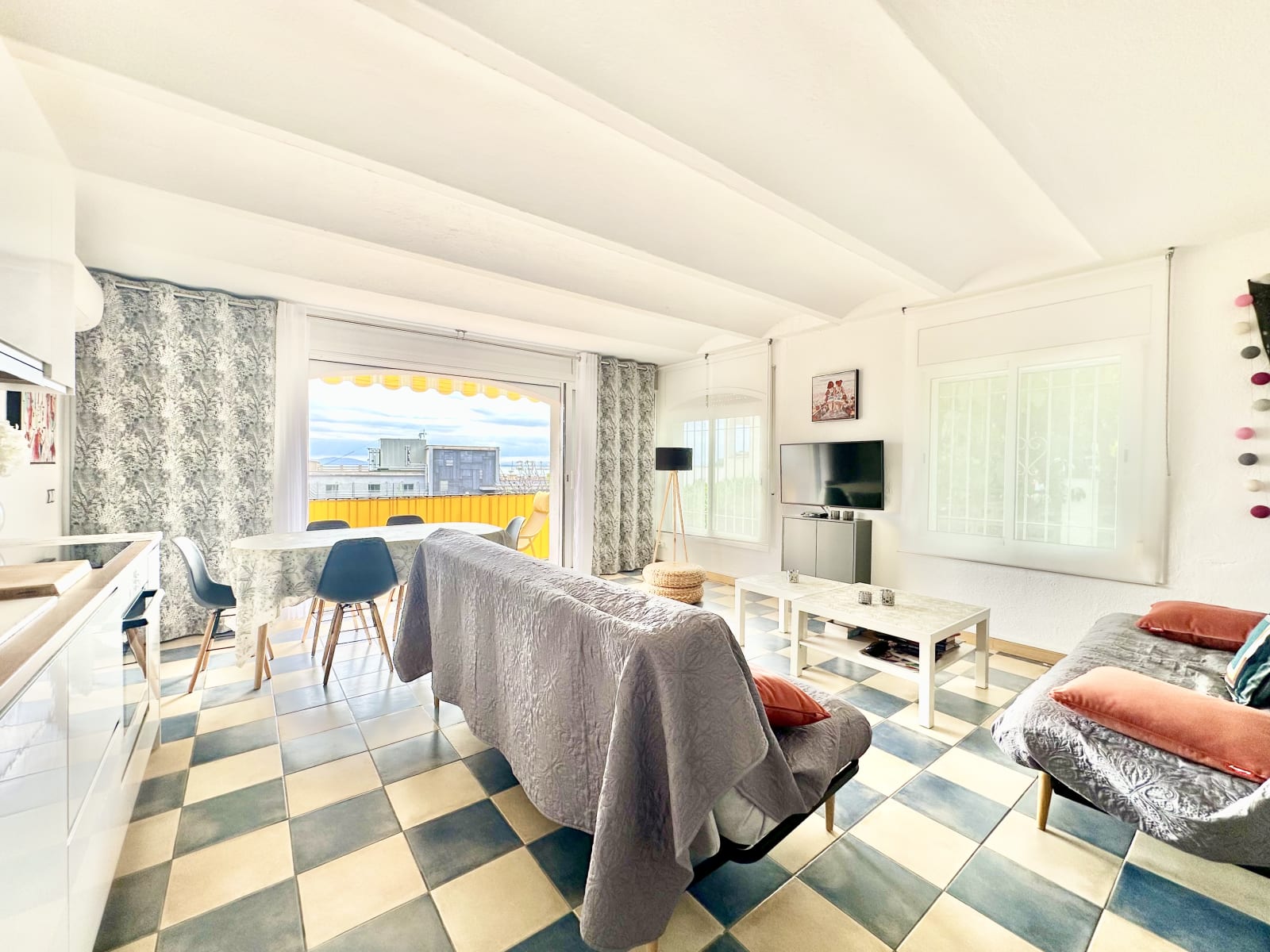 Apartamento a 50 m de la playa con vistas al mar – Canyelles Petites — 5