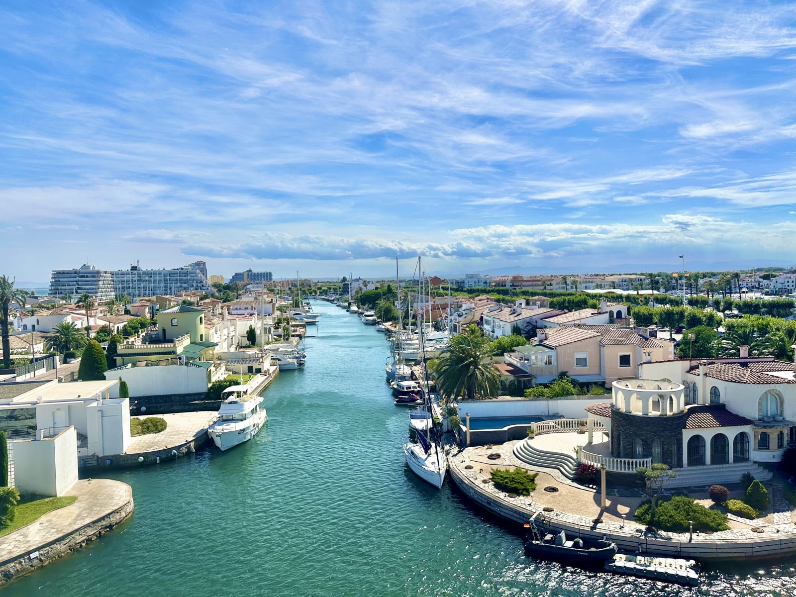 Apartamento con vistas a los canales en Empuriabrava — 41