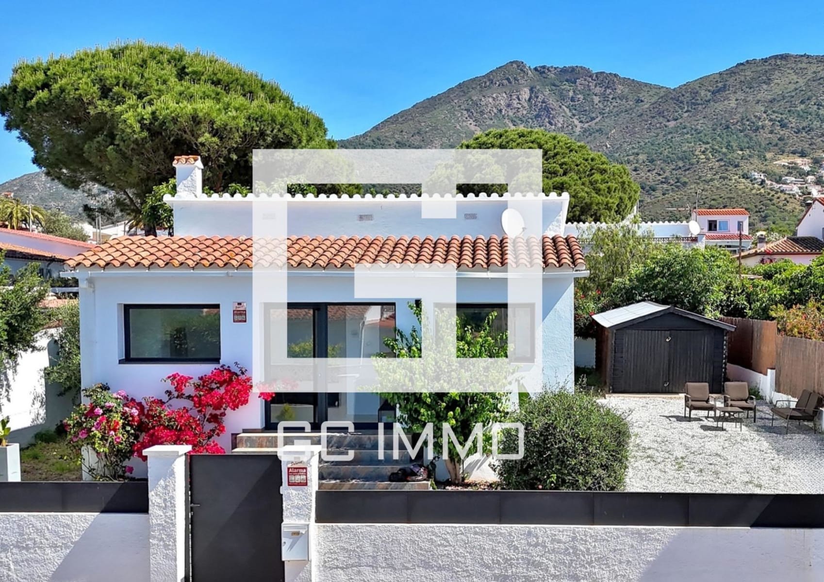 Villa independiente reformada de 3 dormitorios en Roses — 1