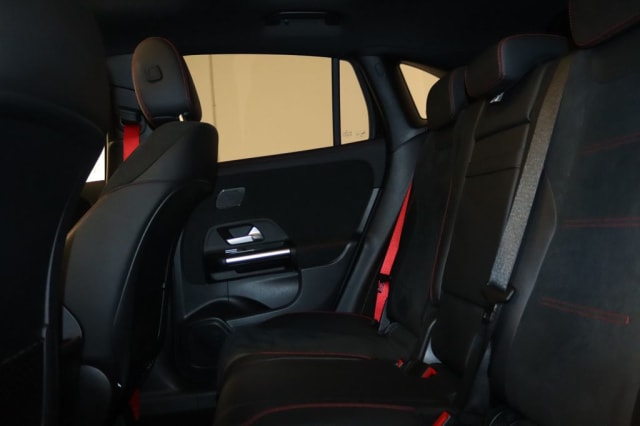 Mercedes-Benz GLA 35 AMG - Imagen 16