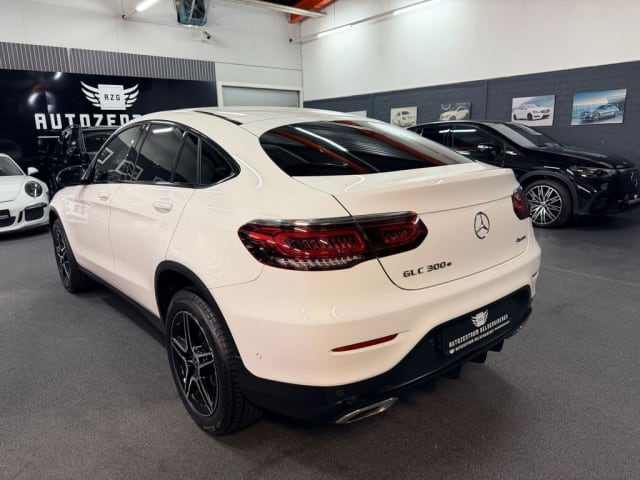 Mercedes-Benz GLC 300 e 4M Coupé AMG - Imagen 6