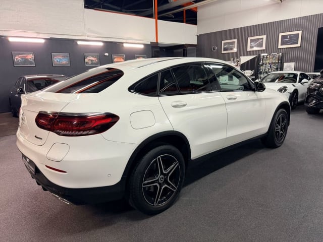 Mercedes-Benz GLC 300 e 4M Coupé AMG - Imagen 8