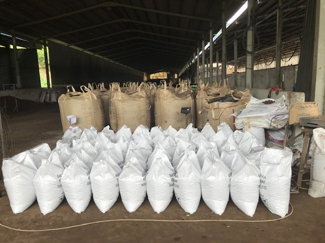 Packaging and distribution center