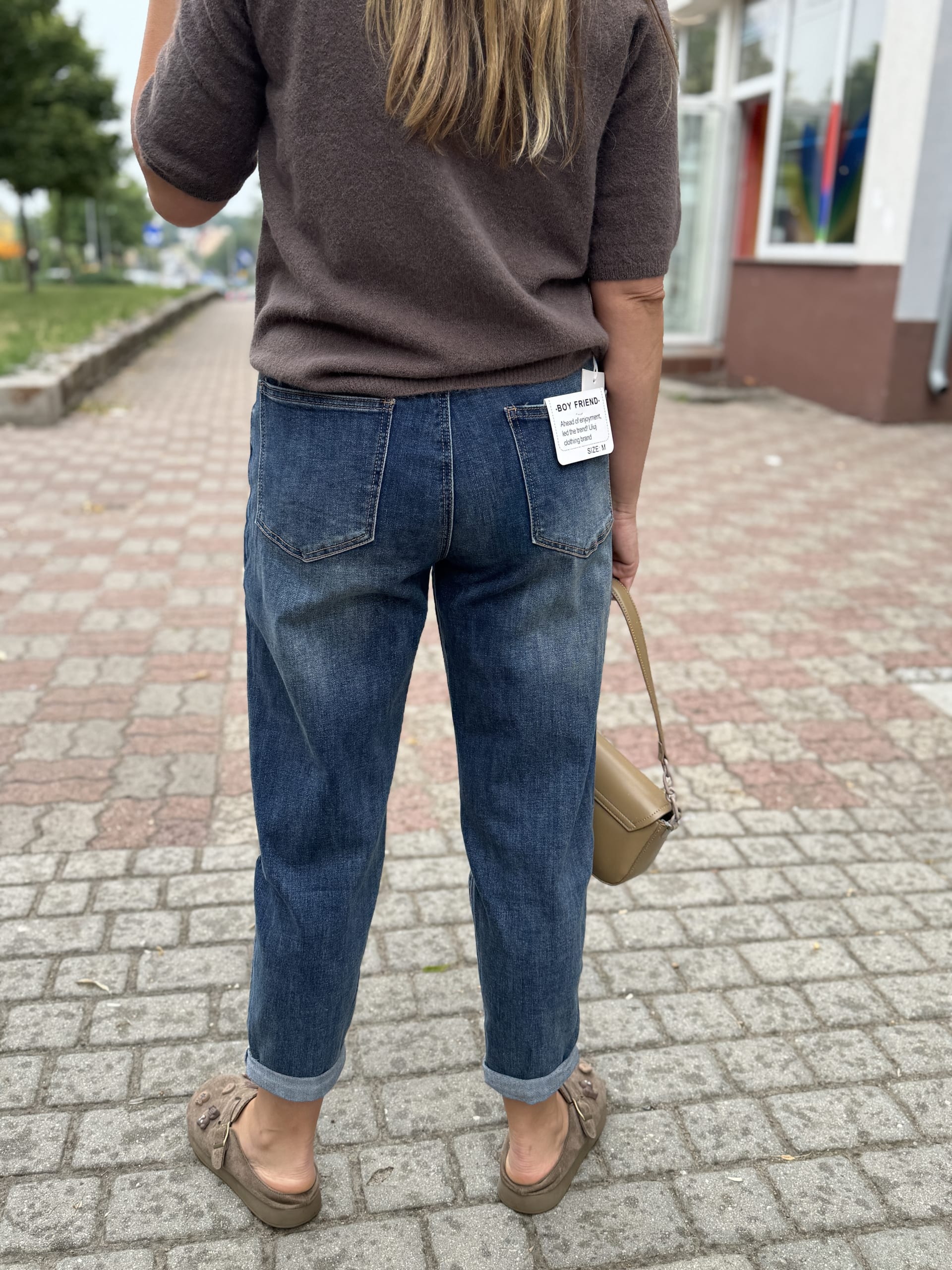 Jeansy typu boyfriend 3
