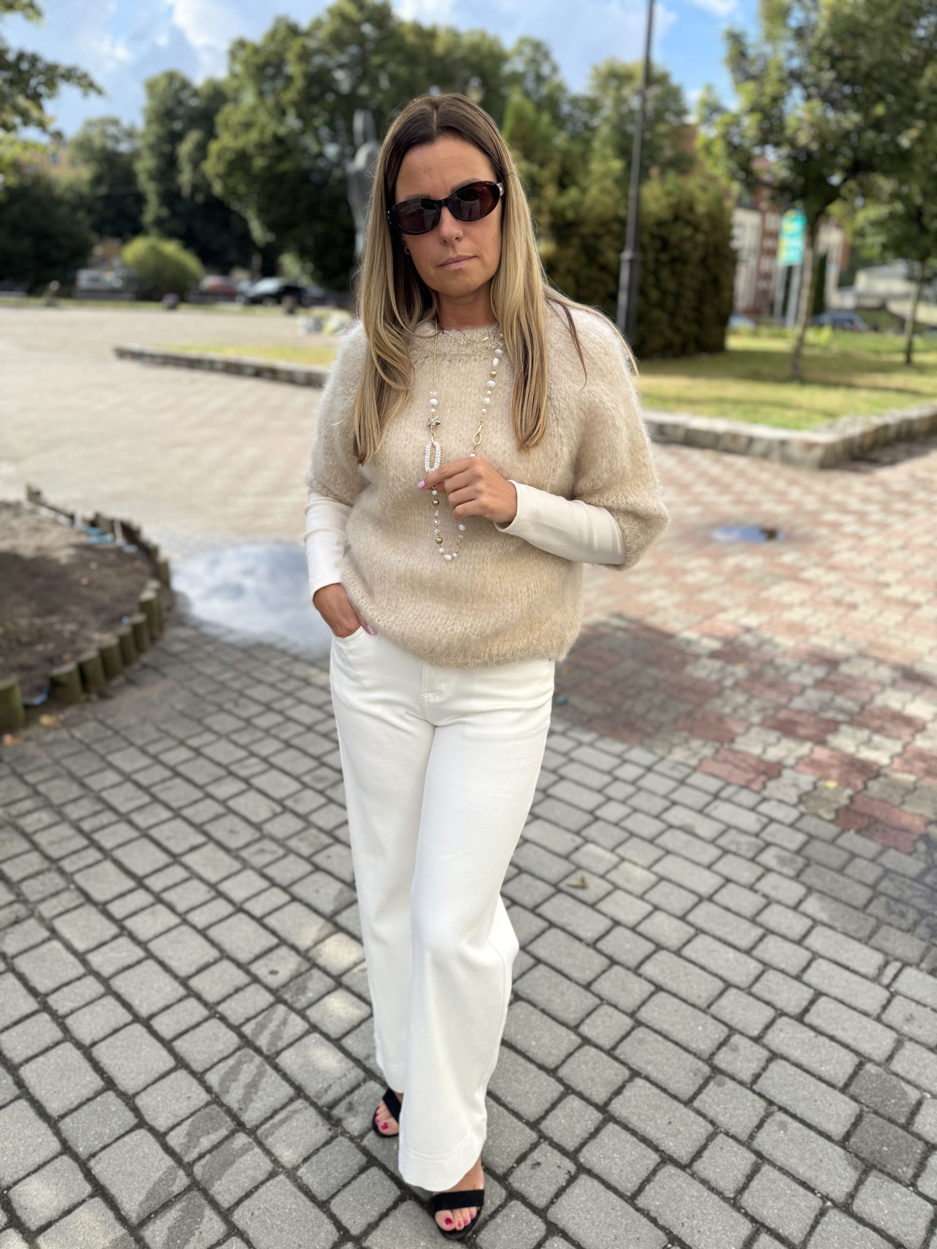 Sweter moherowy Verona - beżowy - drugie zdjecie