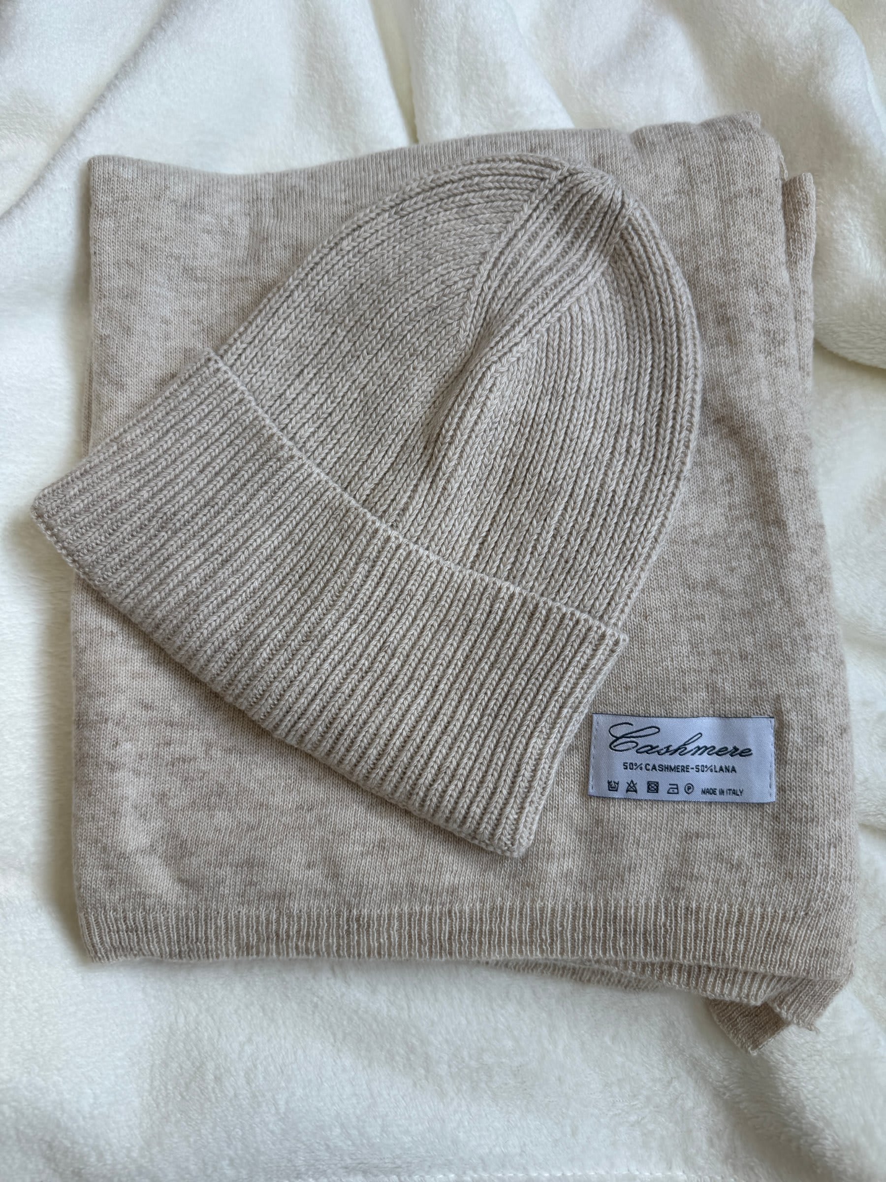 Czapka i Szal Cashmere Cloud jasny beż 4