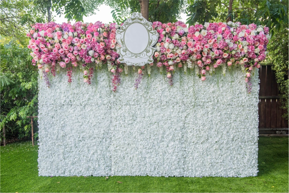Decor & Floral Arrangements