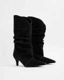 SLOUCHY Negro