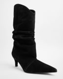 SLOUCHY Negro
