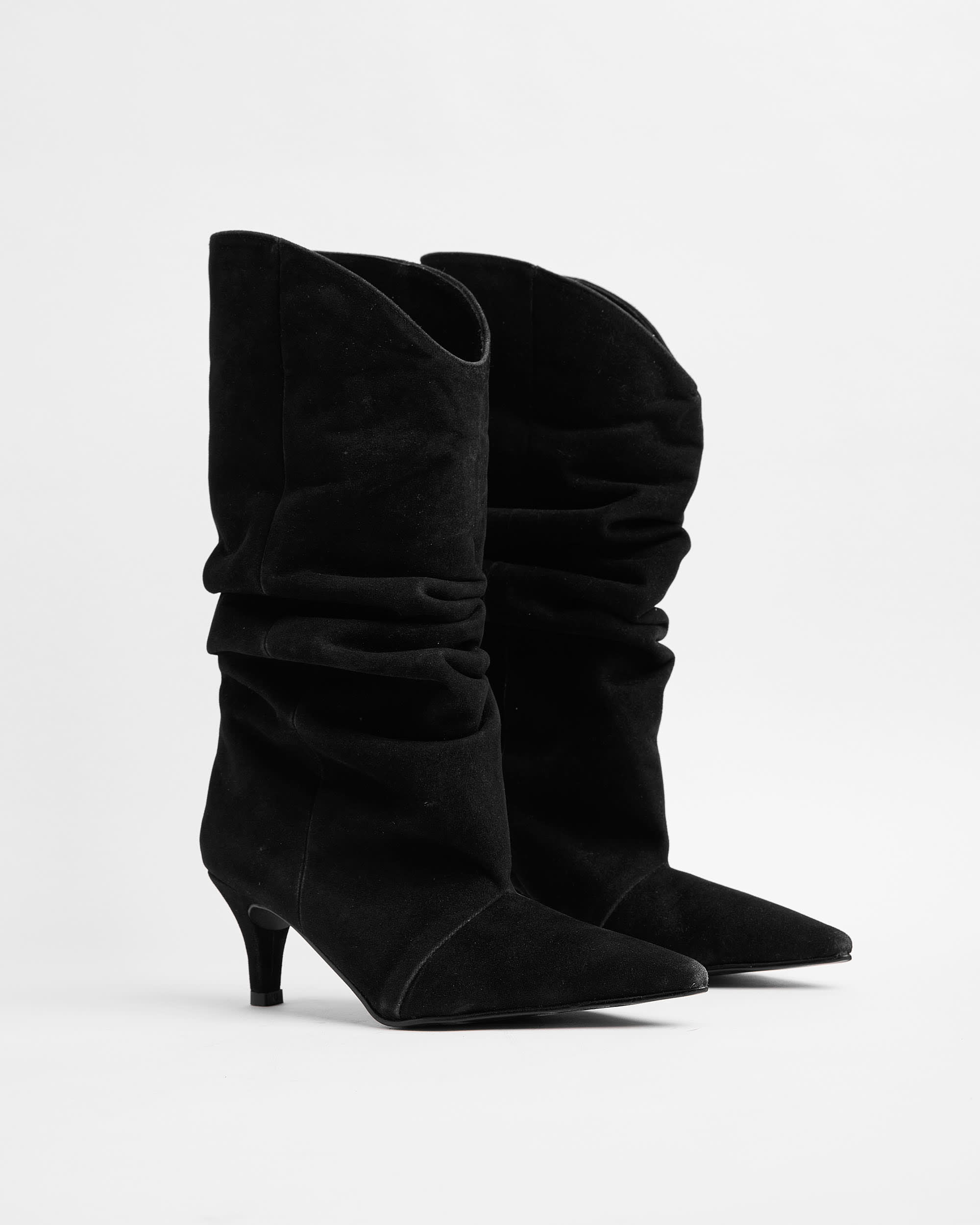 SLOUCHY - Negro
