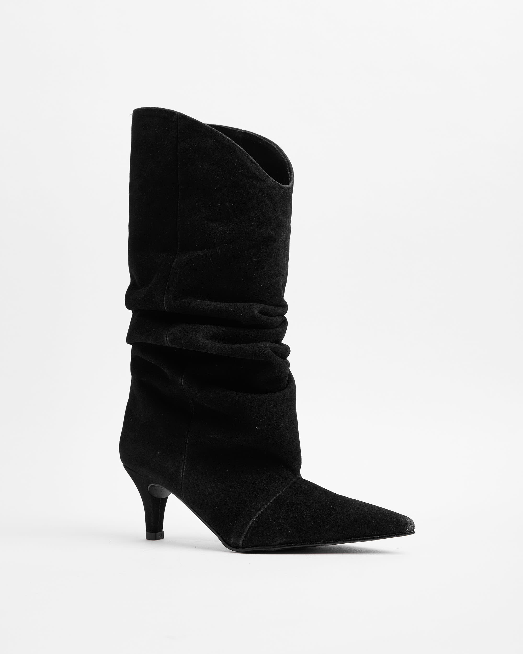 SLOUCHY Negro