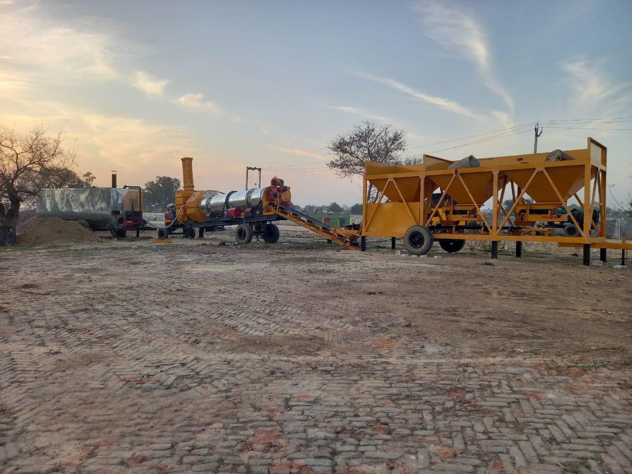 Himalaya Mobile / Portable Drum Mix Plant