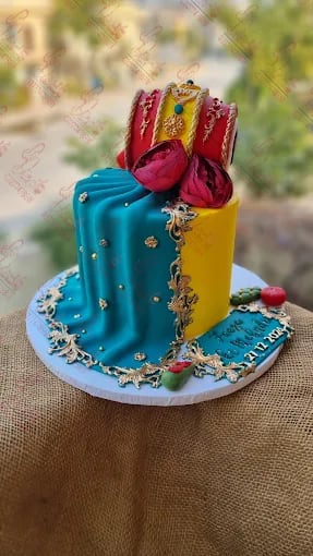 Pink Gold Mehndi Dholki Cake Faisalabad