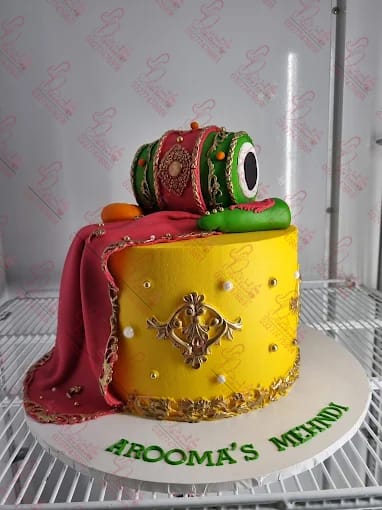 Mehndi Dholki Cake Faisalabad