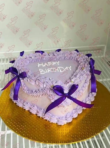 Vintage Style Purple Heartshape Cake Rawalpindi