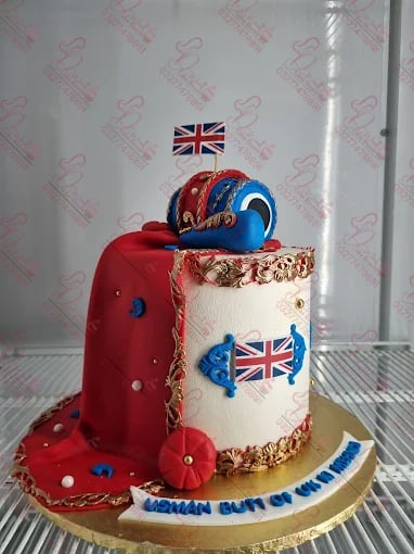British Themed Dholki Cake Faisalabad