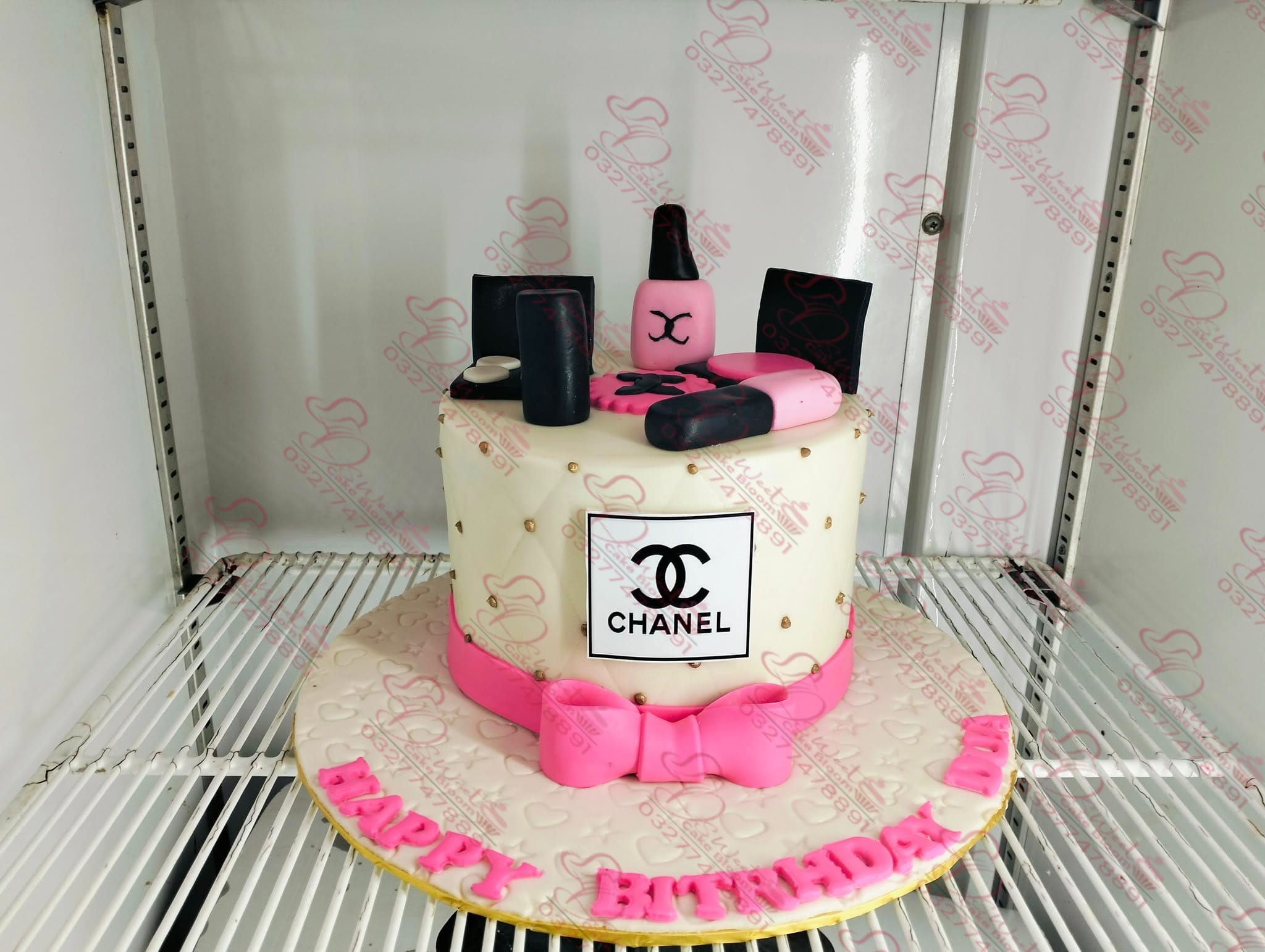 Custom Chanel Makeup Cake Faisalabad