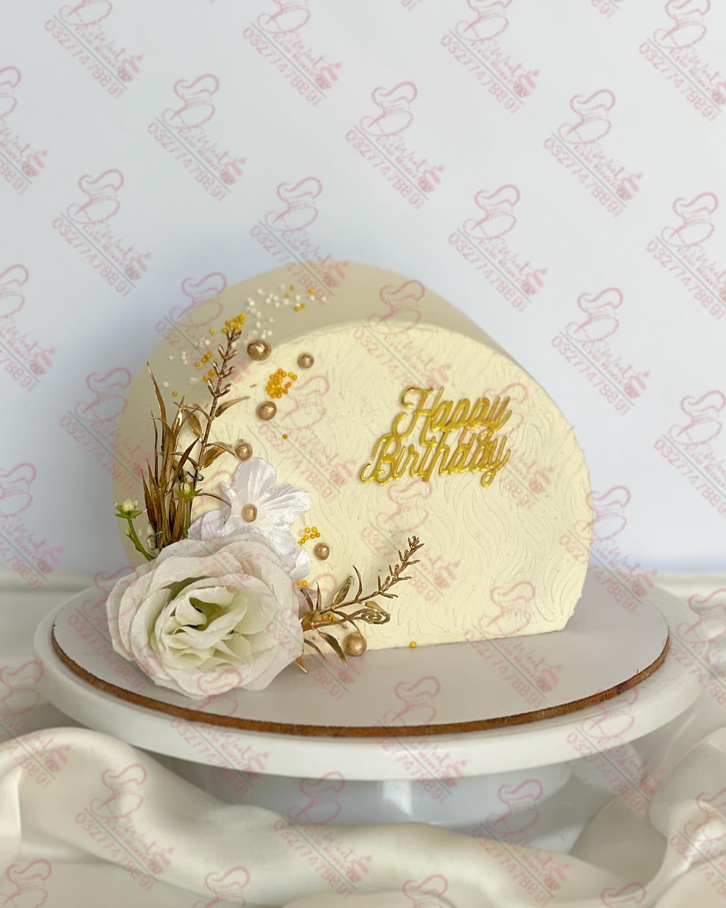 Semi Circle Custom Nikkah Cake Faisalabad