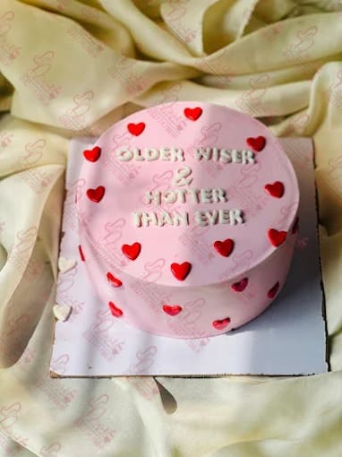 Takeaway Box Pink Gold Drip 1 Pound Cake Islamabad