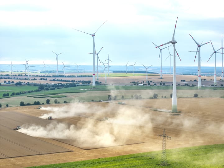Landwirtschaftliche Flächen mit Silo