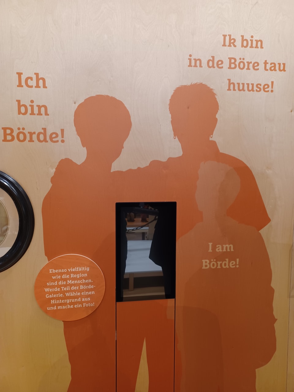 Niederdeutsch als Sprachrealität in der Börde. Dreisprachiges Sprachkonzept im Bördemuseum Burg Ummendorf.