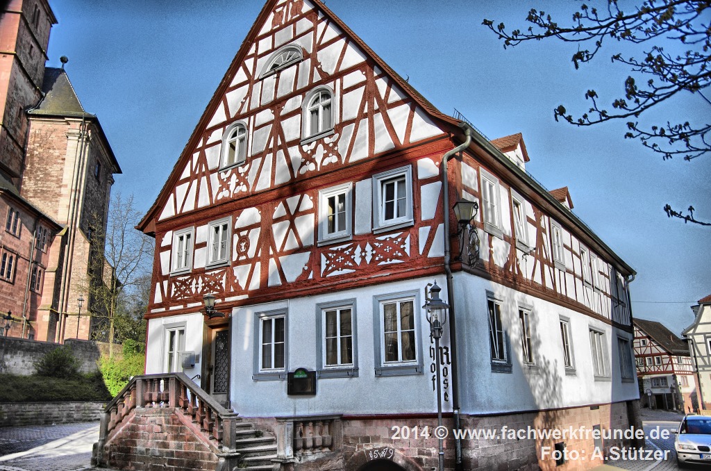 Fachwerk Gasthof 'Zur Rose' (Bürgerhaus in Stockwerksbauweise)