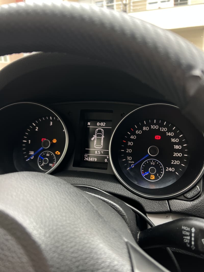 VW Touran cluster – plavi LED