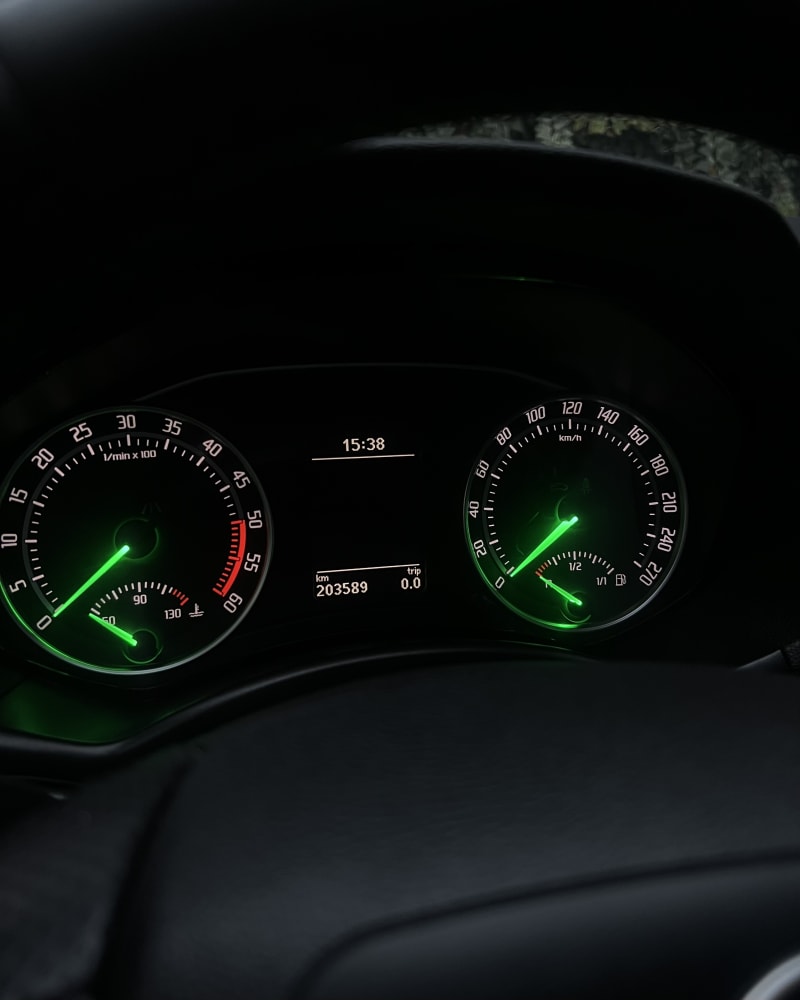 Skoda cluster – zeleni LED