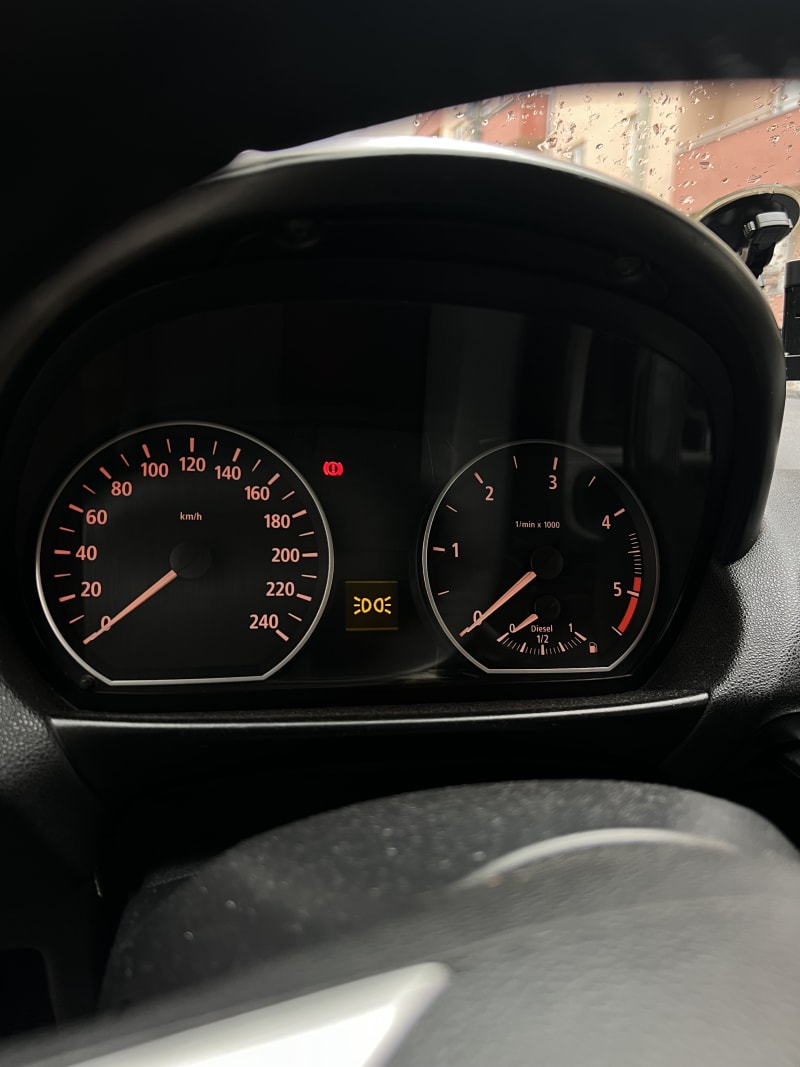 BMW E90 cluster – narandžasti LED