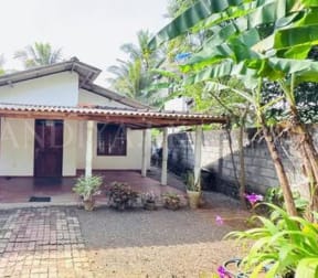 2 Bedroom House For Sale in Kuruneg