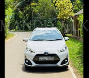 Toyota Aqua X Urban 2015 Car