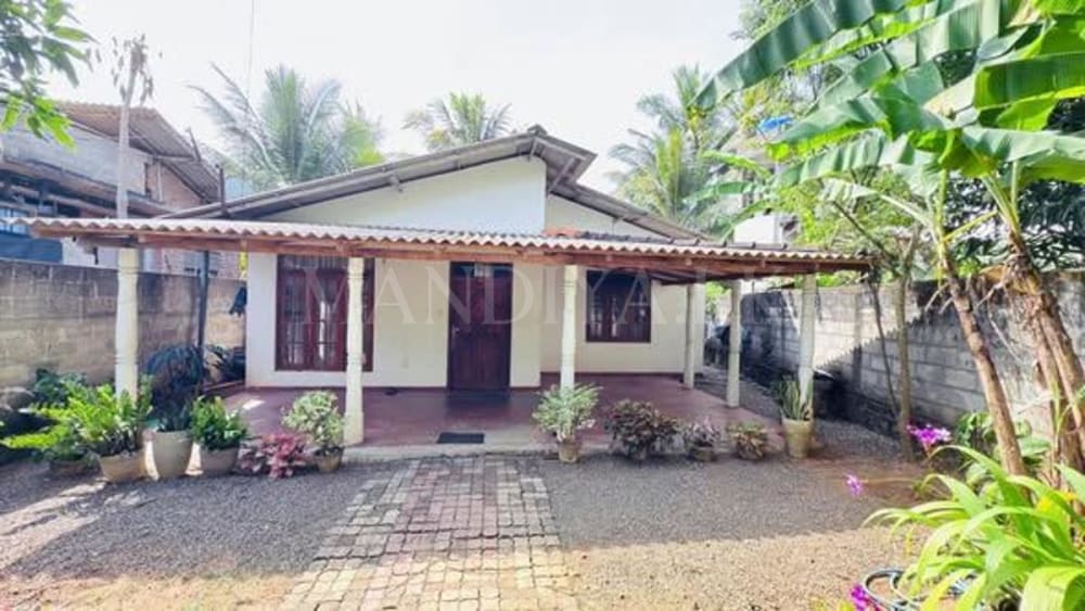 2 Bedroom House For Sale in Kuruneg