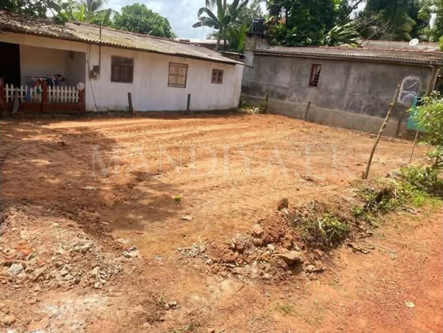 Land For Sale in Kalutara