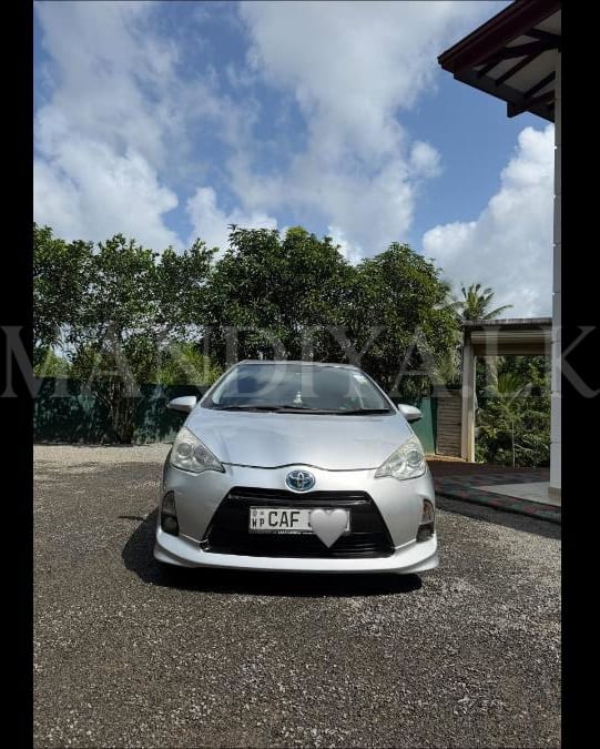 Toyota Aqua 2012 Car