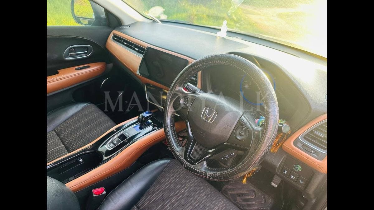 Honda Vezel 2014 SUV 2