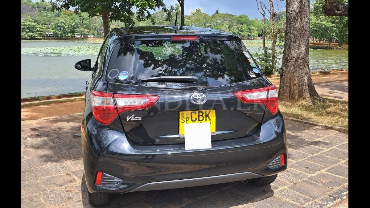Toyota Vitz 2017 Car 3