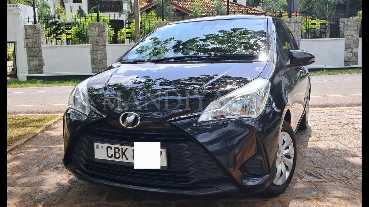 Toyota Vitz 2017 Car